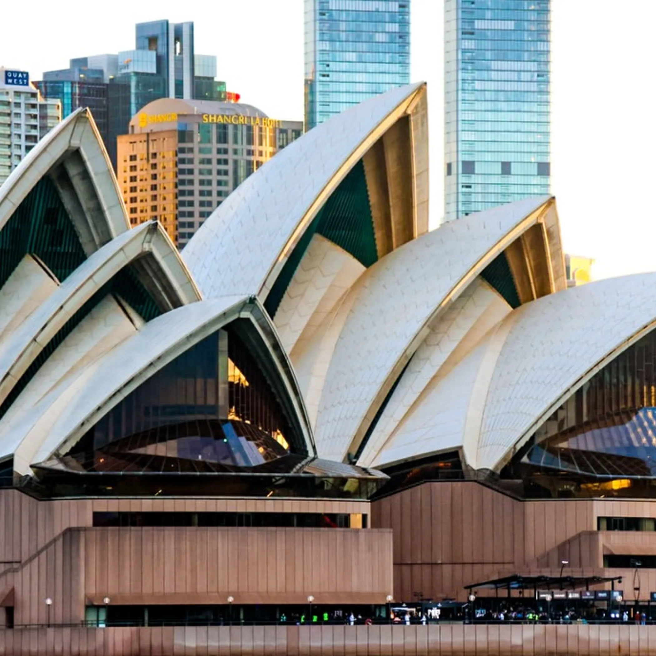 sydney opera house with clear sky